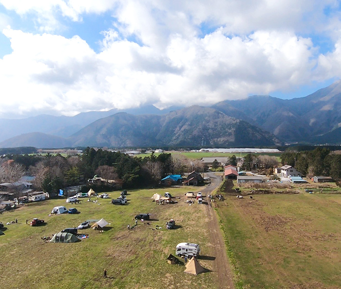 広大な敷地でキャンプを楽しもう！
